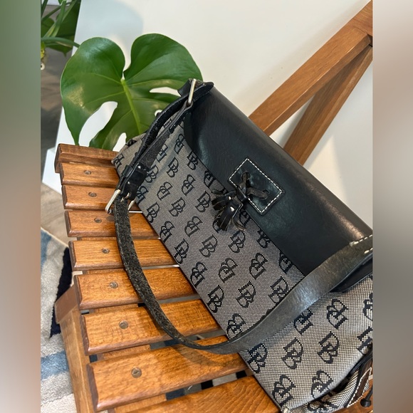 DOONEY & BOURKE Vintage Bag - Picture 5 of 15